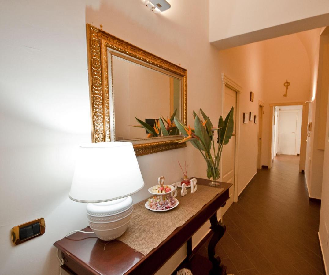 Dimora De Brado Bed and Breakfast Trani Eksteriør billede