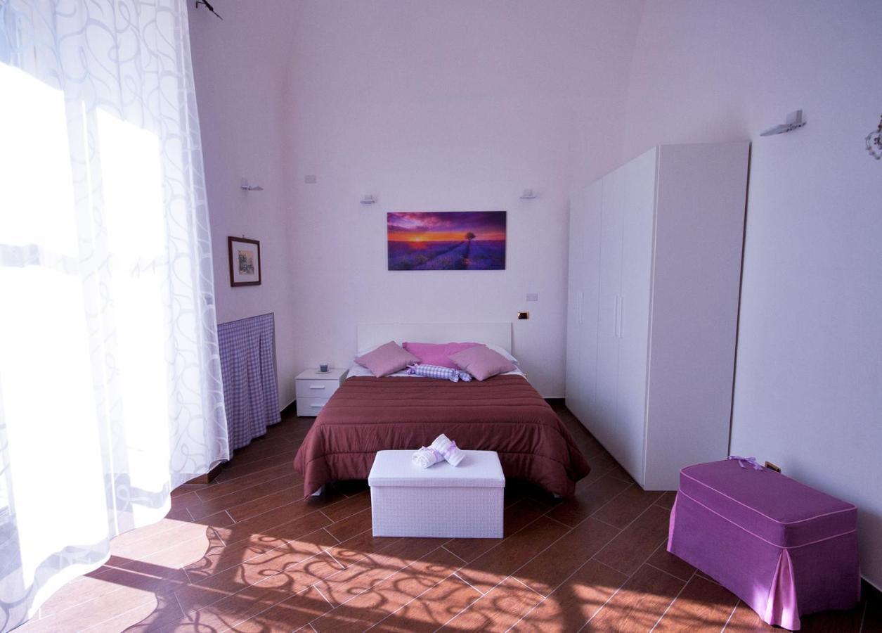 Dimora De Brado Bed and Breakfast Trani Eksteriør billede